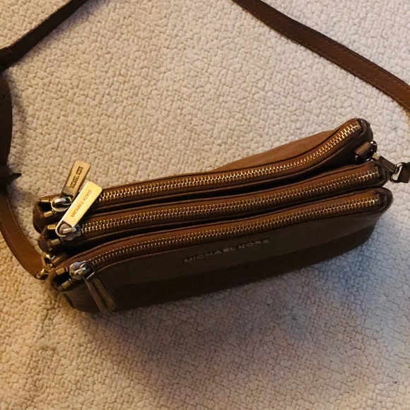 Michael Kors purse - Picture 2 of 3